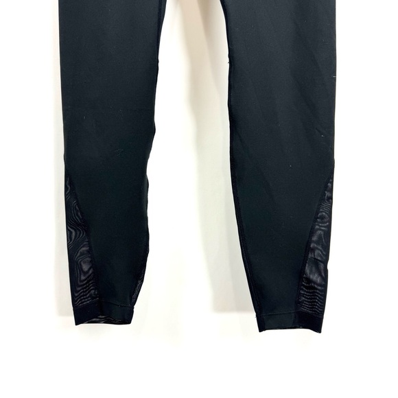 Nike Dri Fit Women’s XS Black Activewear Running Soft Leggings W/ Mesh Details - Picture 3 of 10